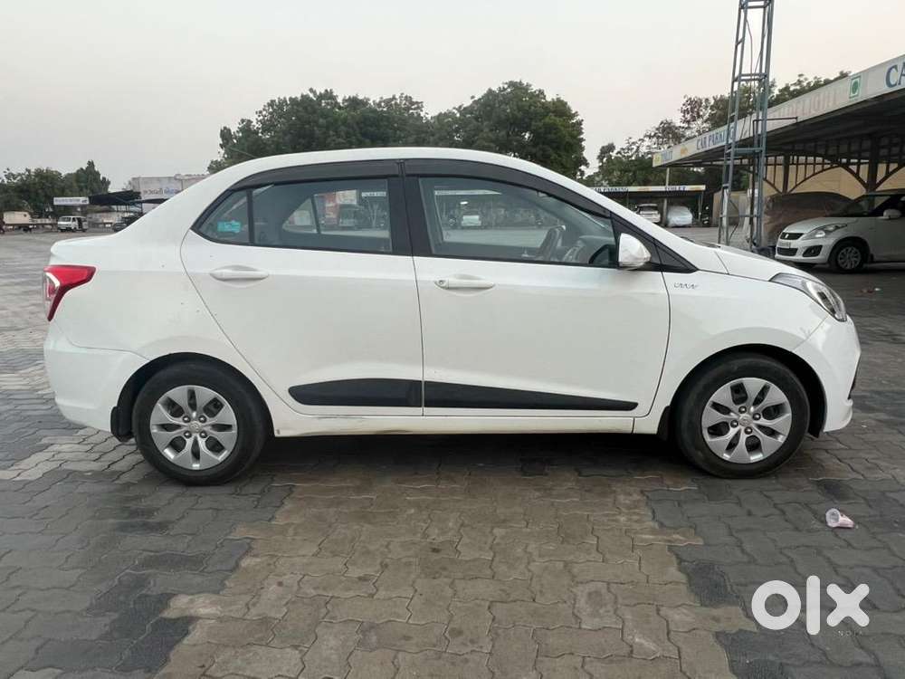 Hyundai Car 2015 Petrol Good Condition