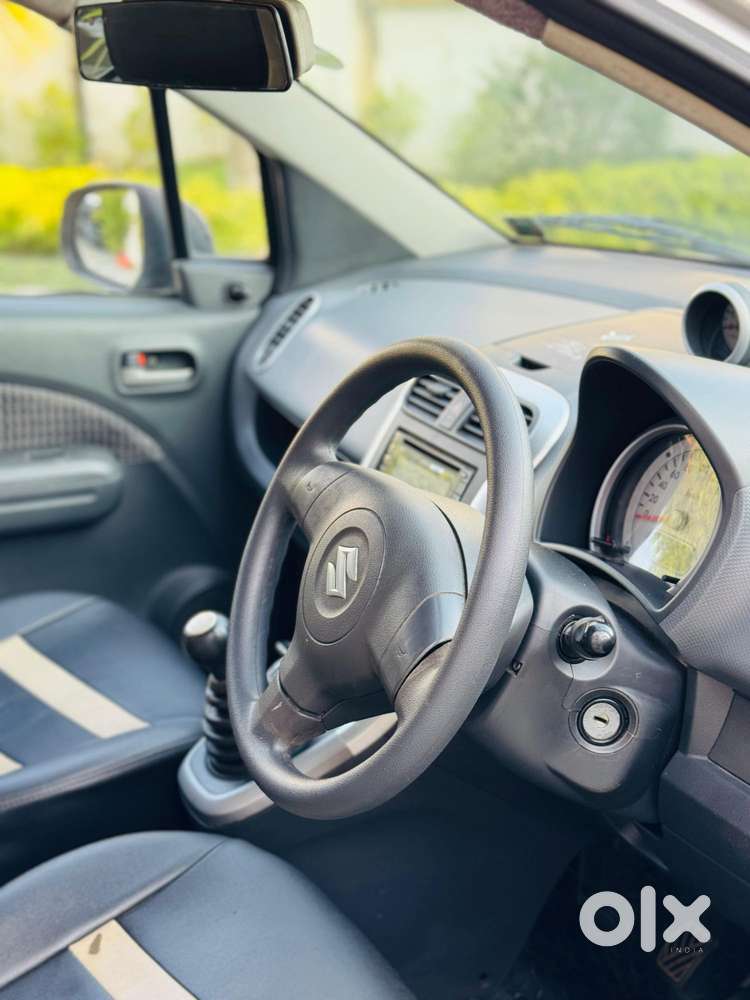 Maruti Suzuki Ritz Vxi, 2014, Petrol