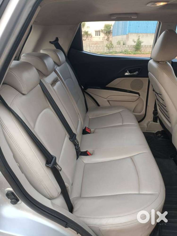 Mahindra Tuv 300 Mhawk100 T8, 2019, Diesel