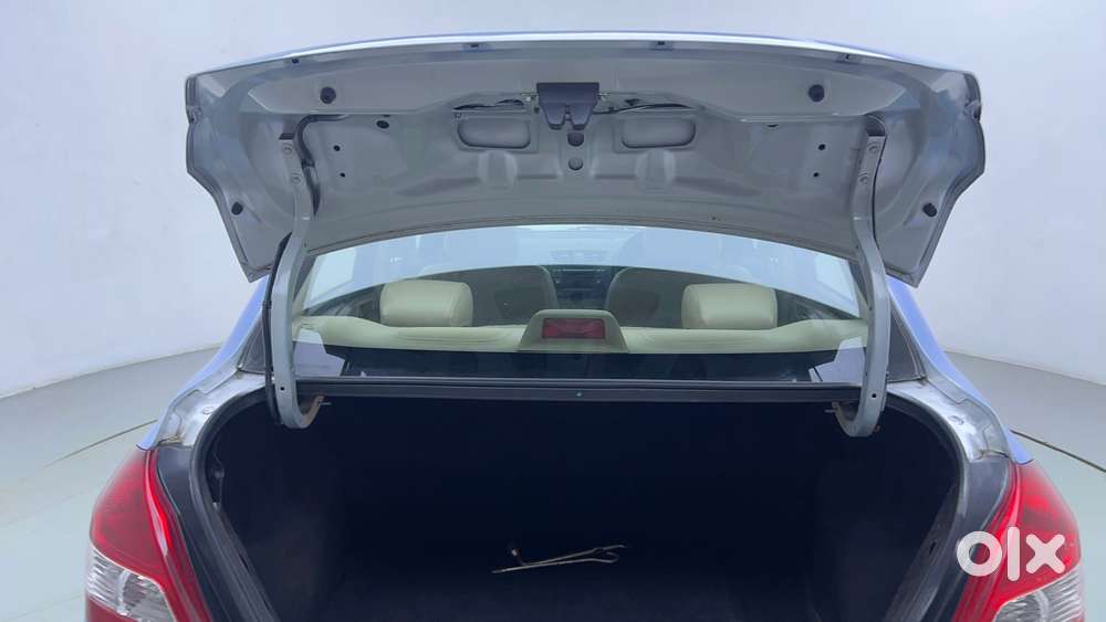Maruti Suzuki Swift Dzire 1.3 Vxi, 2015, Petrol