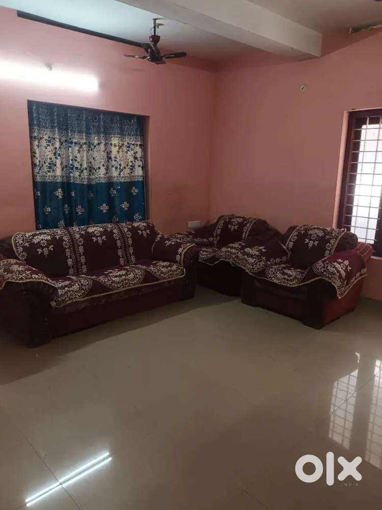 3+2 seater sofa set