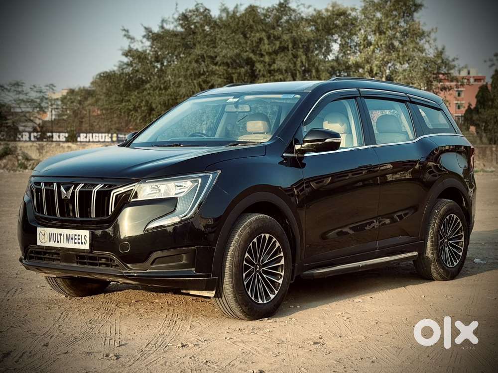 Mahindra Xuv700 2.0 Mx Petrol Mt 5 Str, 2024, Petrol