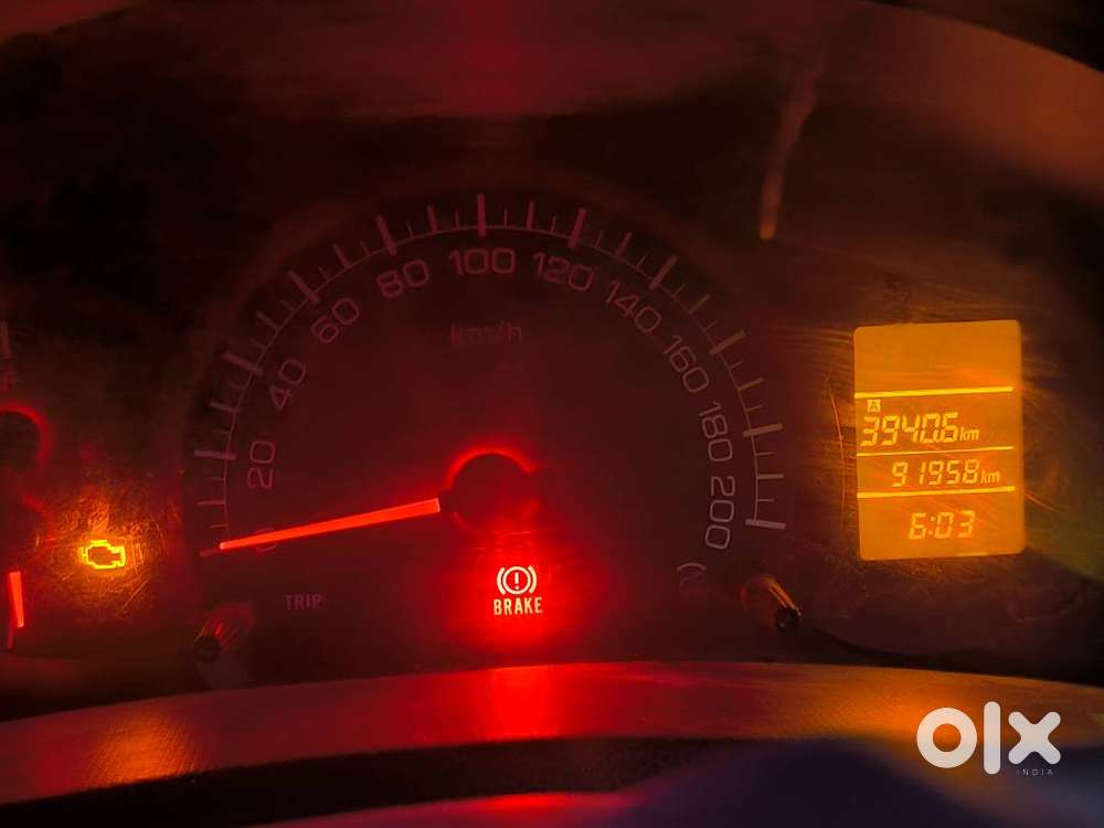 Maruti Suzuki Swift 2015 Petrol Well Maintained