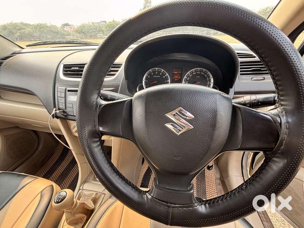 Maruti Suzuki Swift Dzire 1.2 Vxi Bsiv, 2014, Petrol
