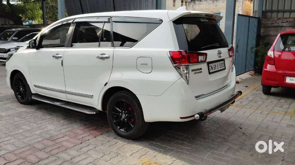 Toyota Innova Crysta 2.4 V, 2017, Diesel