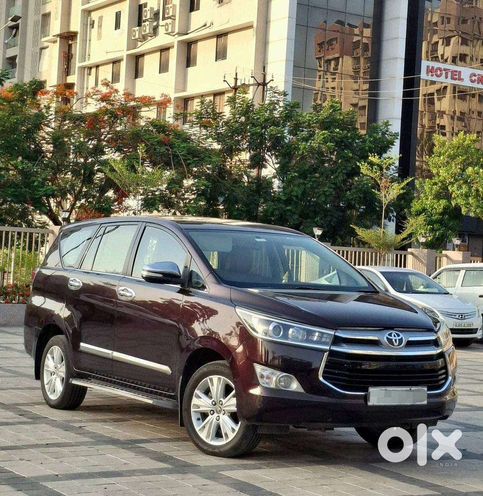Toyota Innova Crysta 2.8z Automatic, 2017, Diesel