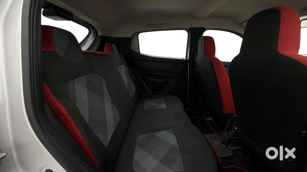 Renault Kwid 1.0 Rxt Amt, 2022, Petrol