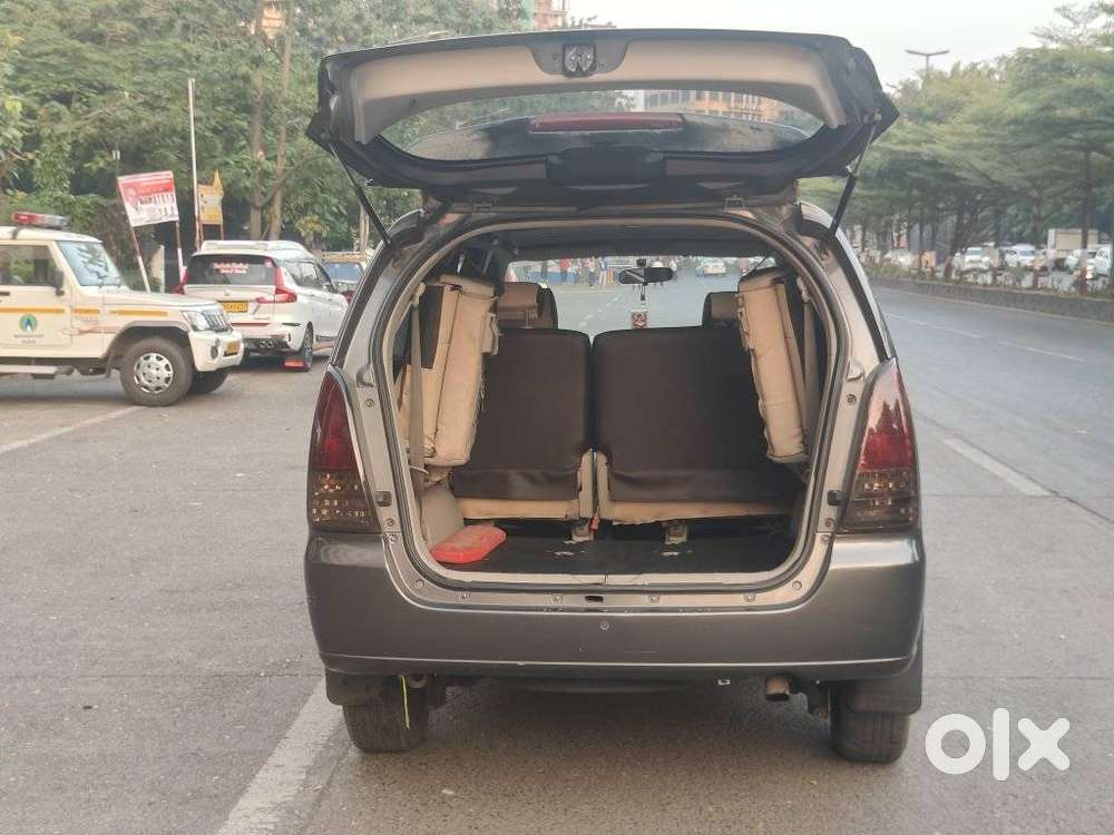 Toyota Innova 2.5 G (diesel) 8 Seater, 2011, Diesel