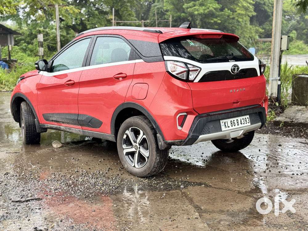 Tata Nexon 1.2 Revotron Xza Plus, 2023, Petrol