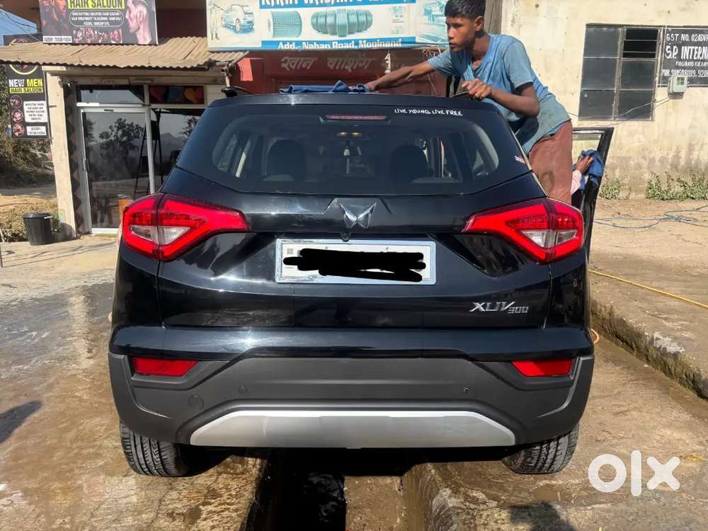 Mahindra Xuv300 2024 Petrol 30000 Km Driven