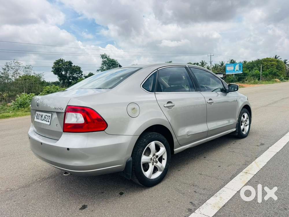 Skoda Rapid 1.6 Elegance Manual 2014