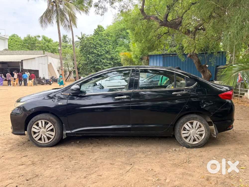 Honda City 2014 Black Colour Well Maintained Petrol Vehicle For Sale.
