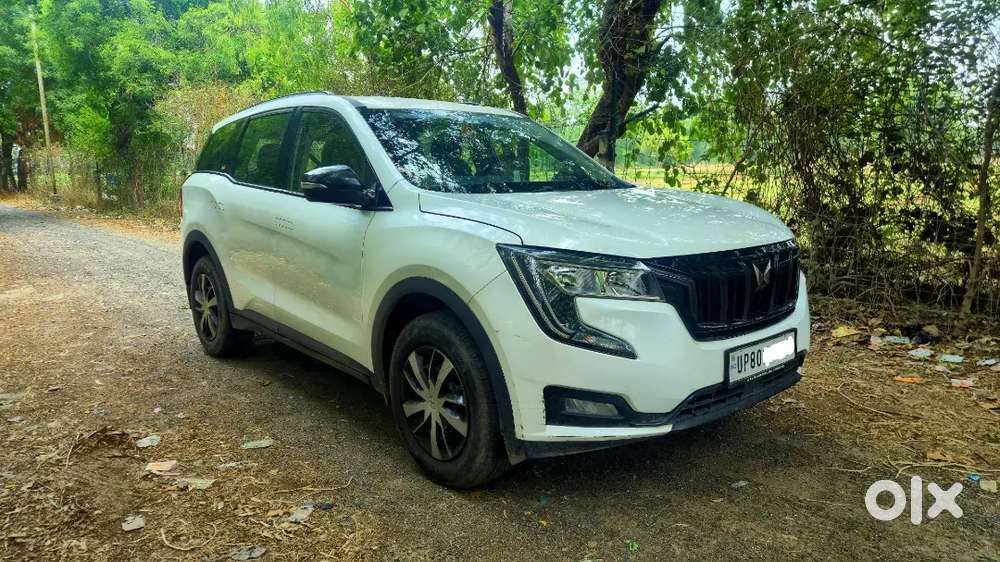 Showroom Condition Mahindra Xuv 700 Only 21000 Km Driven