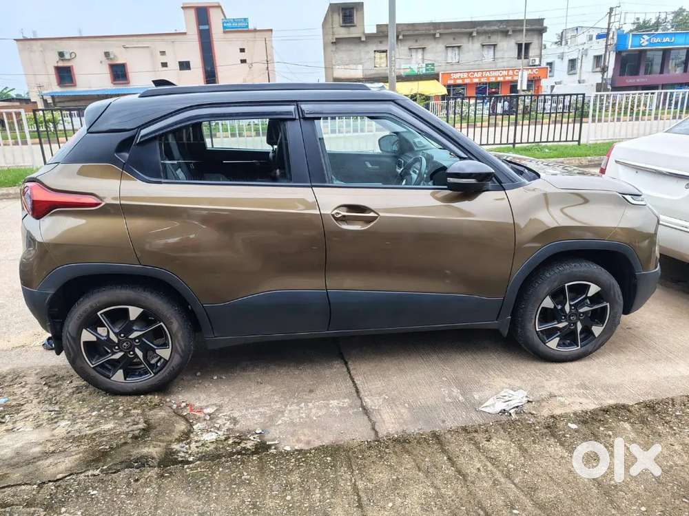 Tata Punch 2025 Revotron Accomplished Mt