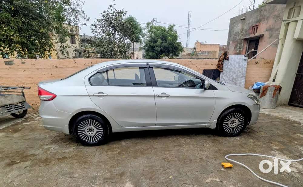 Maruti Ciaz Delta 2018, New Tyres | B2b Insurance | Excellent