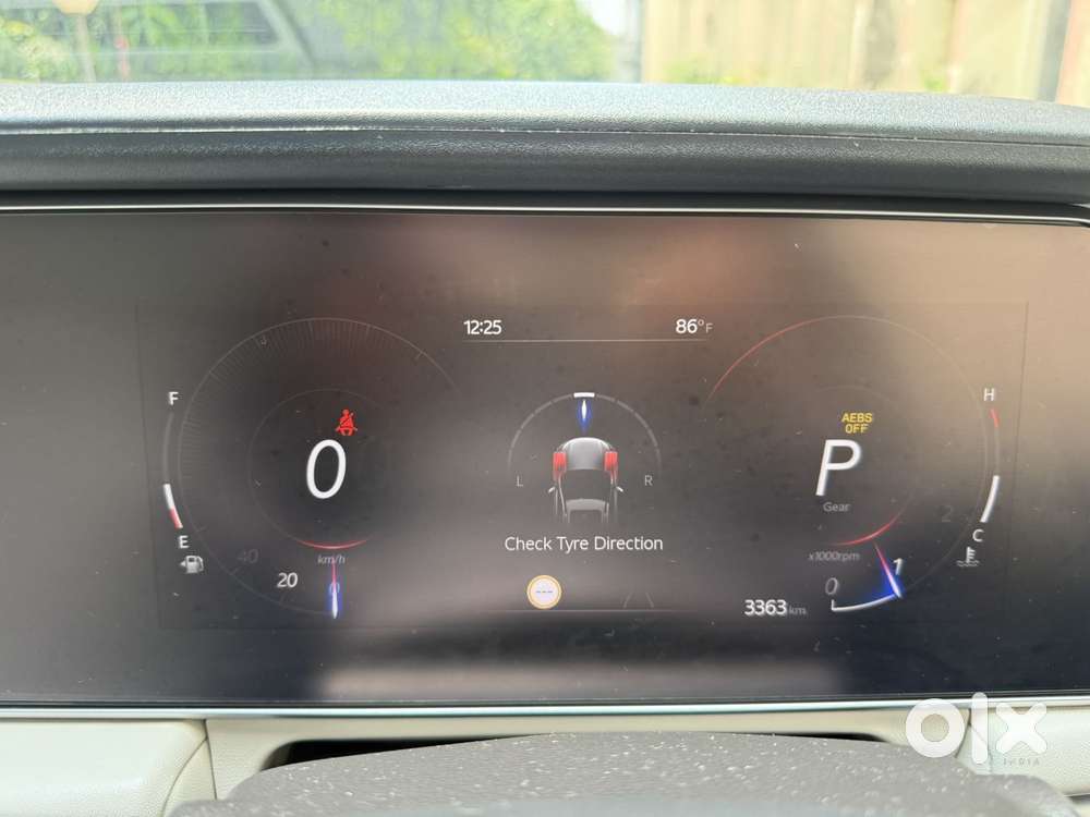 Mahindra Xuv700 2.0 Ax 7 Petrol At Luxury Pack Str, 2025, Petrol