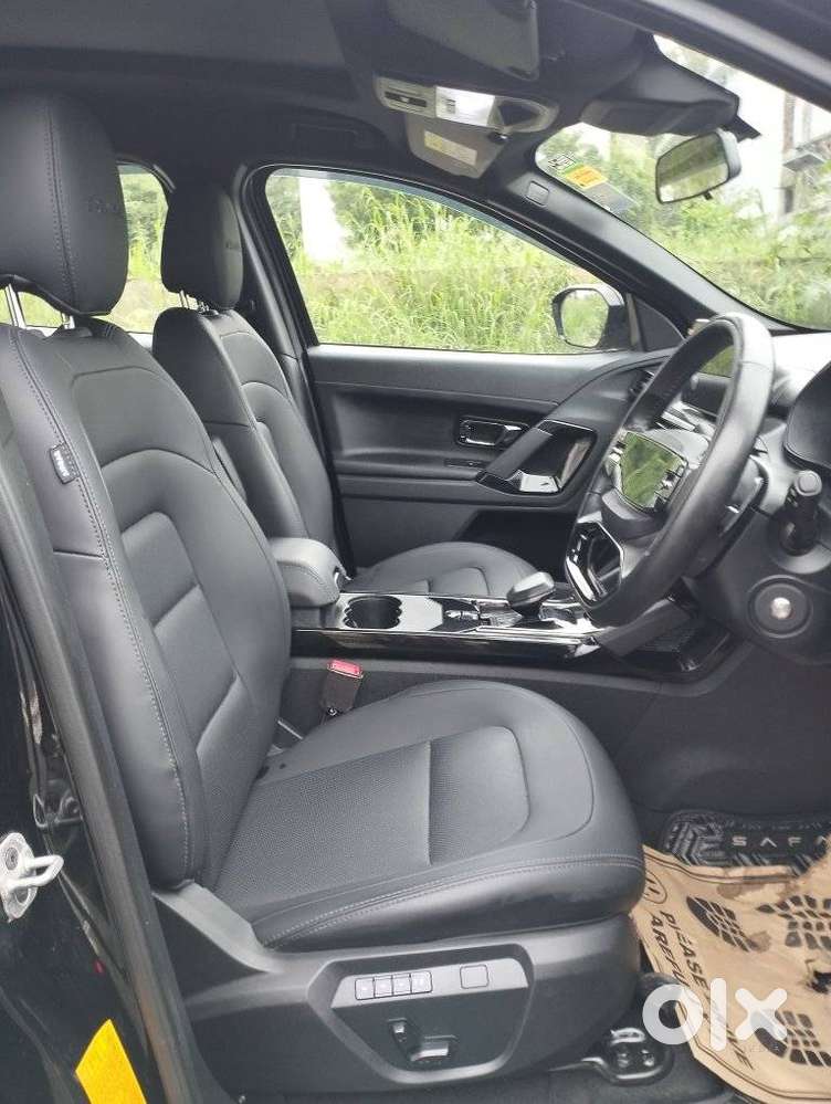 Tata Safari Adventure X Plus 7 Str Dark Edition At, 2025, Diesel