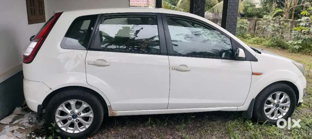 Ford Figo 1.2 Petrol 2013