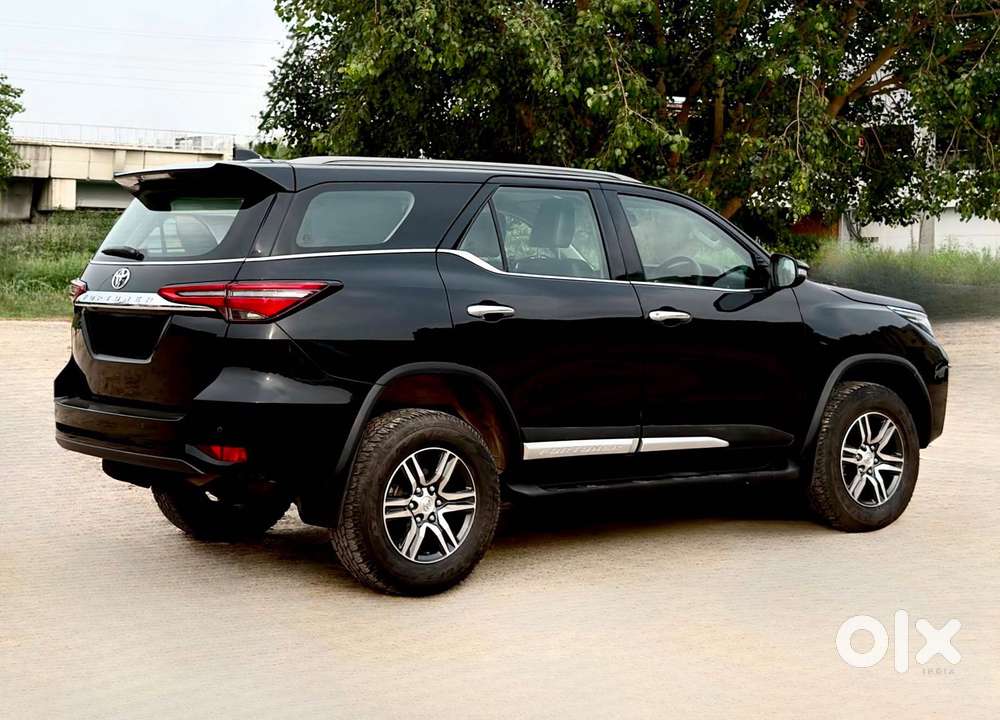 Toyota Fortuner [2021-ongoing] 2.7 2wd Petrol At, 2024, Petrol