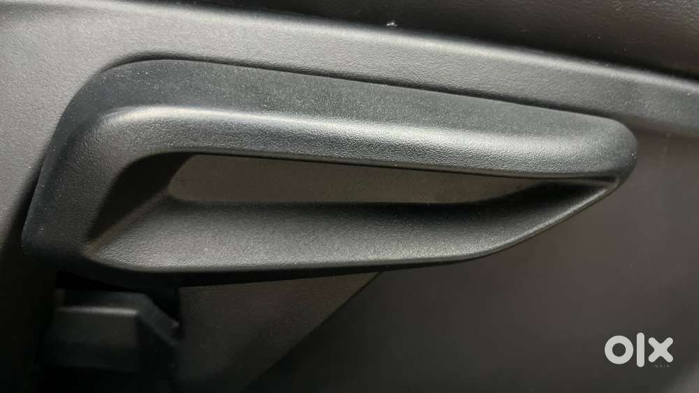 Tata Nexon Pure 1.2 Revotron Petrol 6 Mt, 2025, Petrol