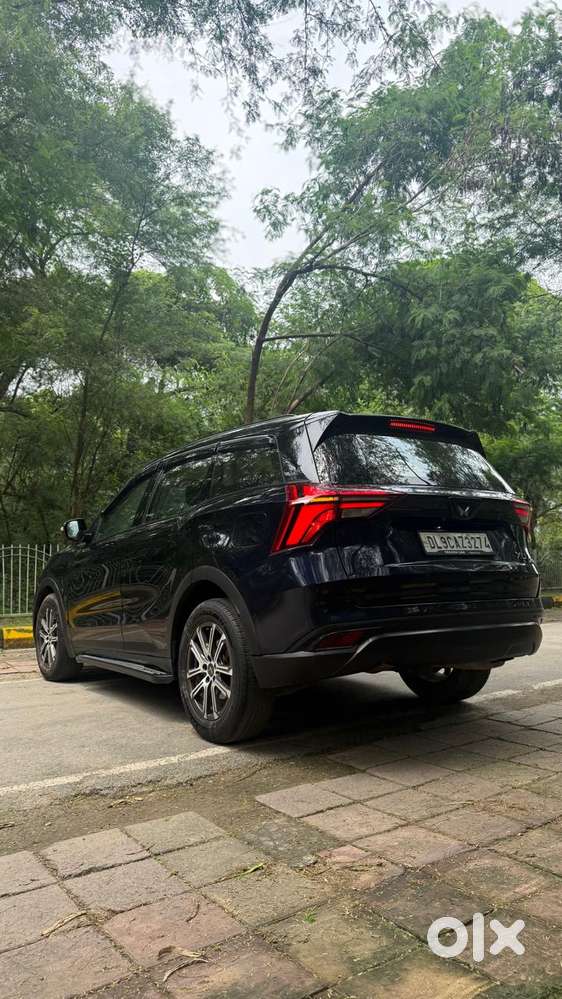 Mahindra Xuv700 2.0 Ax 3 Petrol Mt 5 Str, 2022, Petrol