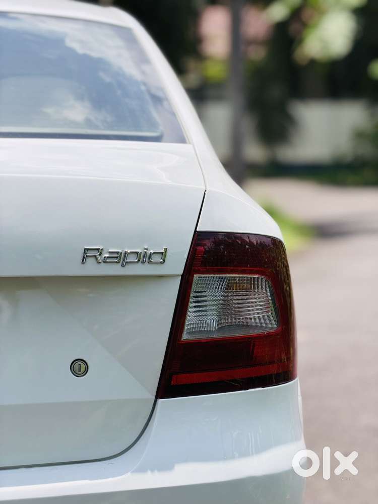 Skoda Rapid 1.6 Mpi At Ambition, 2012, Petrol