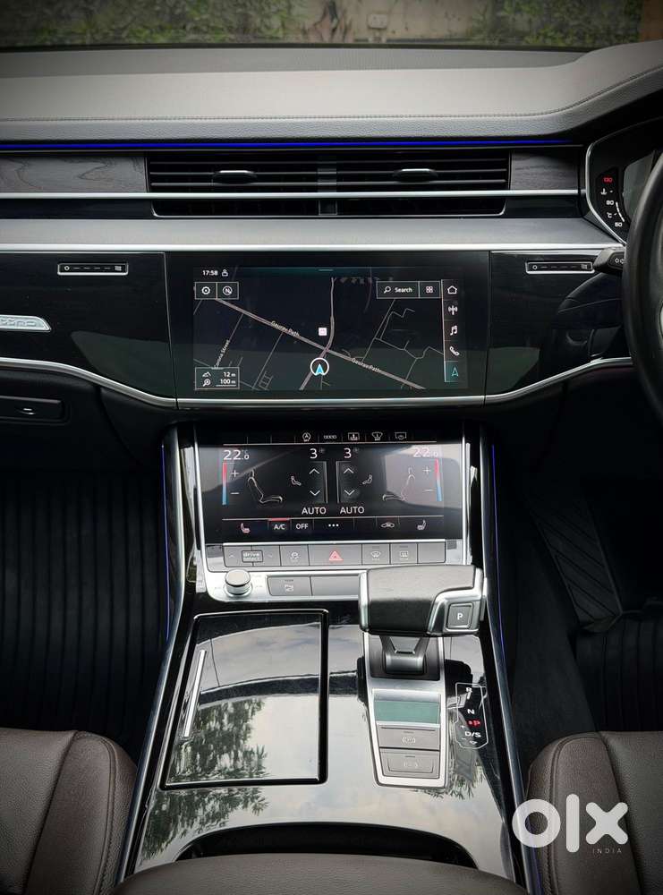 Audi A8 L Celebration Edition, 2023, Petrol