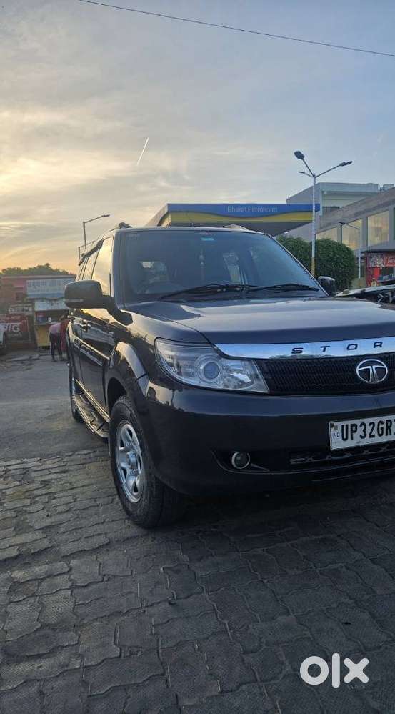 Tata Safari Storme, 2015