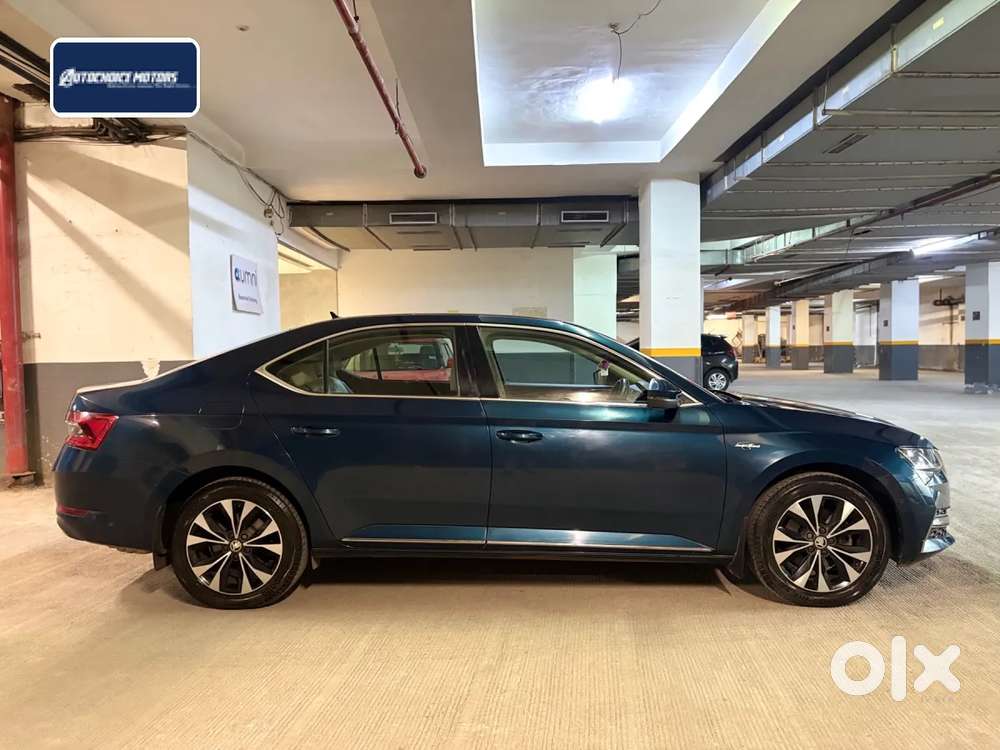 Skoda Superb 2.0 L&k Tsi At, 2023, Petrol