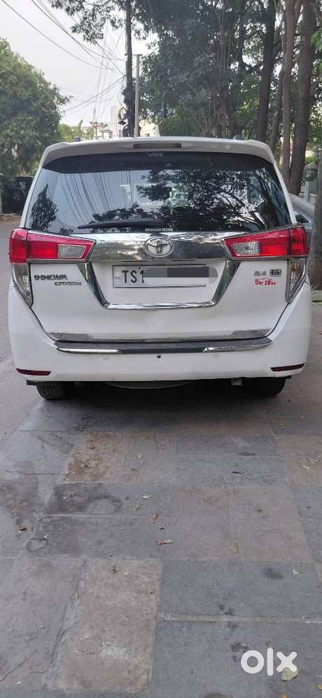 Toyota Innova Crysta 2.4 G Mt 8s, 2018, Diesel