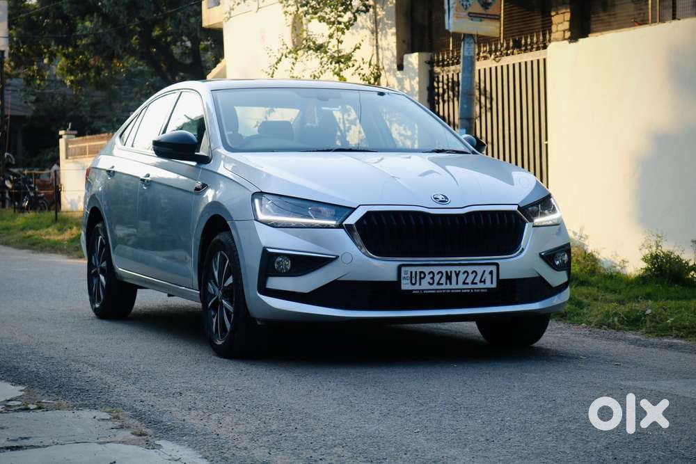 Skoda Slavia 1.0 Tsi Style At, 2023, Petrol