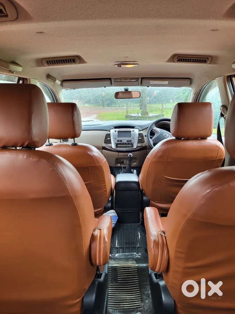 Toyota Innova V 2015 Last