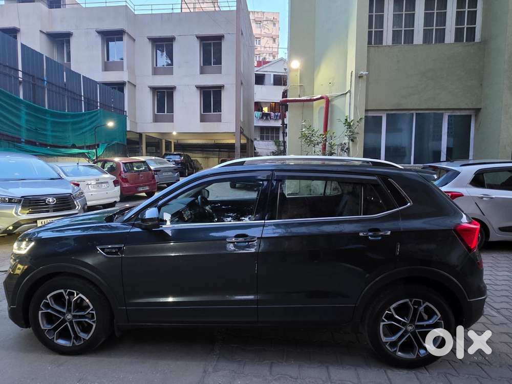 Skoda Kushaq Petrol 2022 Stylish Drive