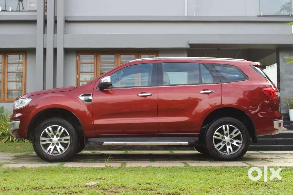 Ford Endeavour 3.2 Titanium 4×4 2016