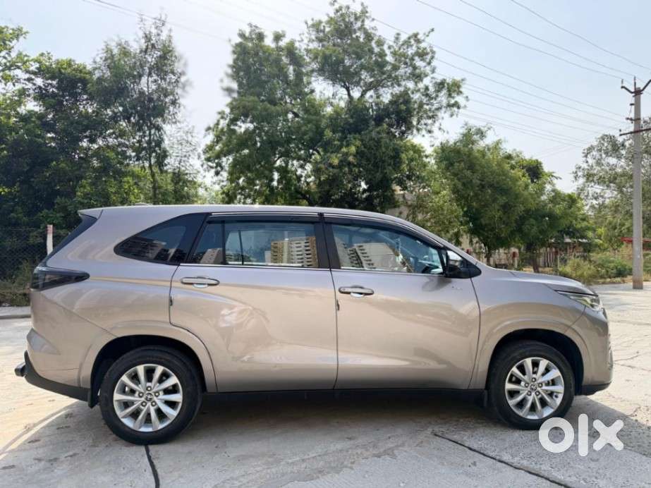 Toyota Innova Hycross 2.0 Vx (o) Hybrid 7 Str, 2026, Petrol