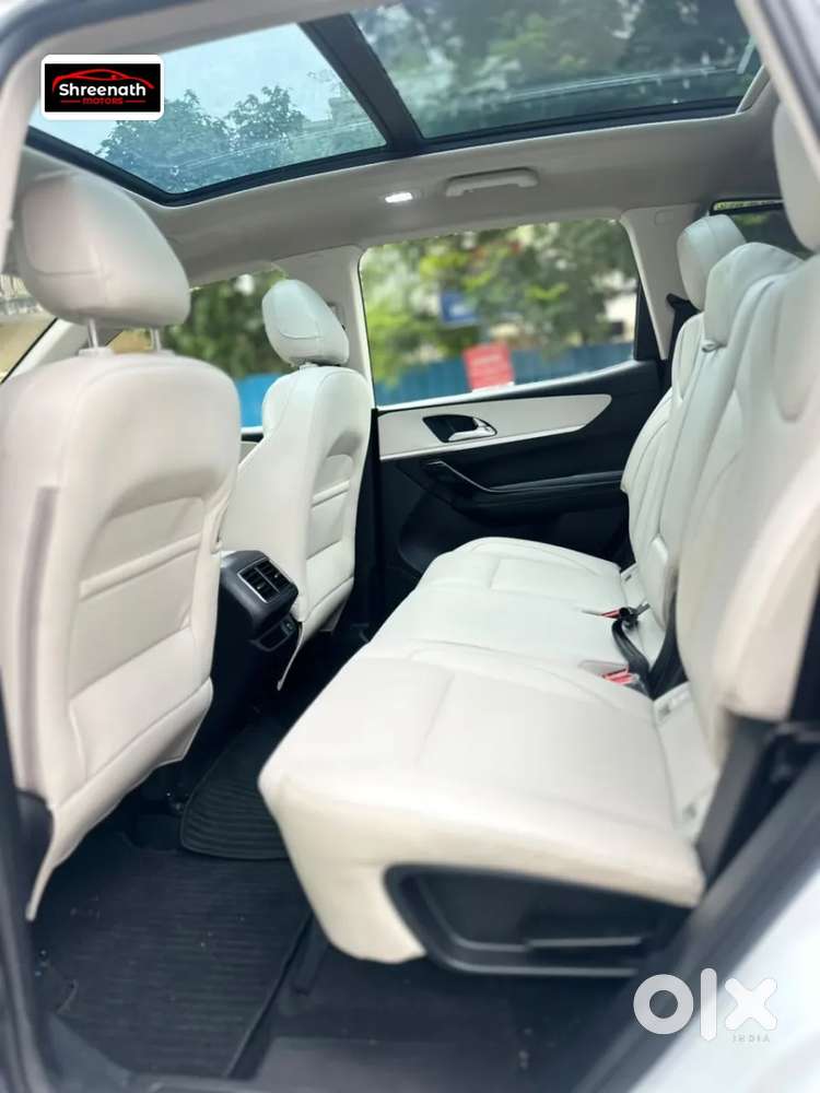 Mahindra Xuv700 2.2 Ax 7 Diesel At Luxury Pack Str, 2024, Diesel