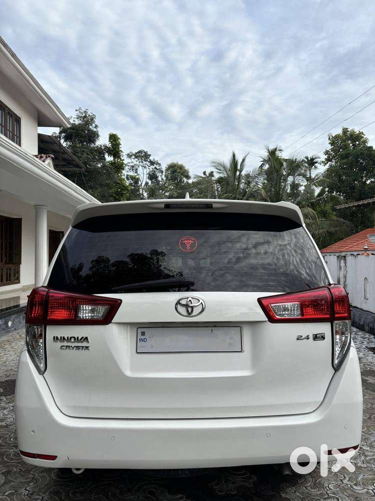 Toyota Innova Crysta 2019 Diesel 140000 Km Driven