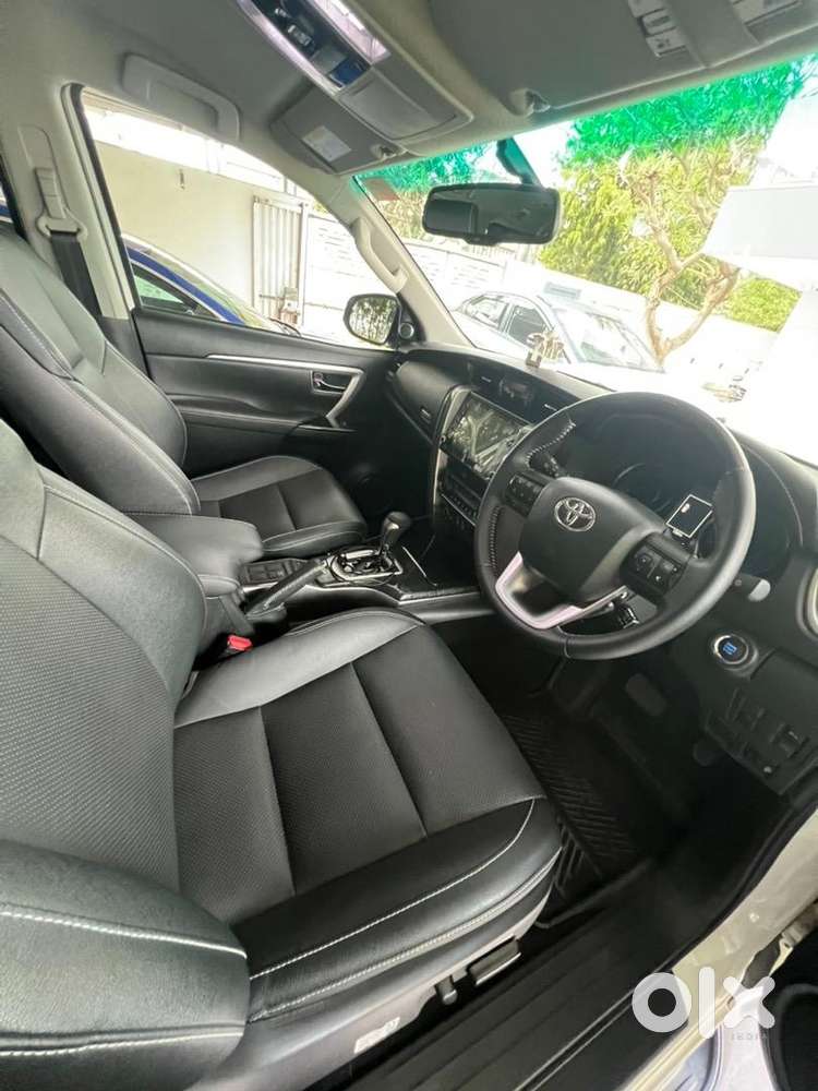 Toyota Fortuner 2024 Diesel 15400 Km Driven
