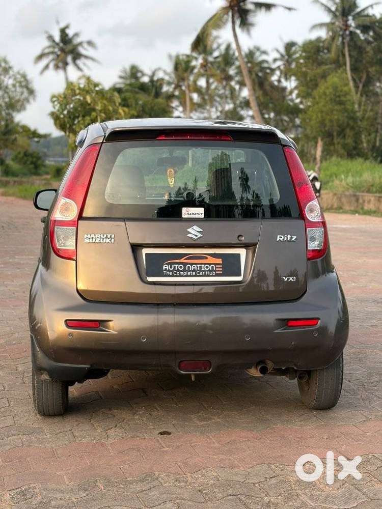Maruti Suzuki Ritz Vxi, 2011, Petrol