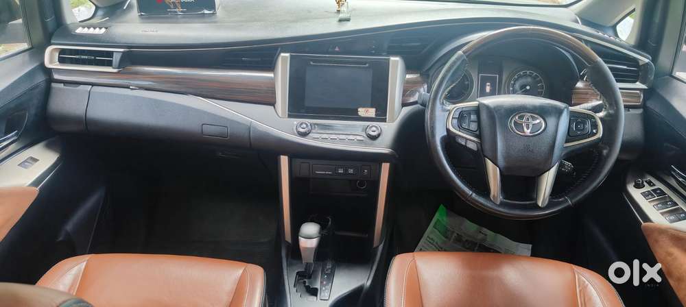 Toyota Innova Crysta 2.8z Automatic, 2017, Diesel