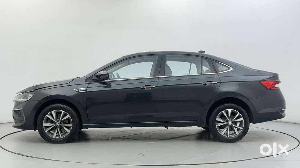 Skoda Slavia Style 1.0l Tsi Mt, 2022, Petrol