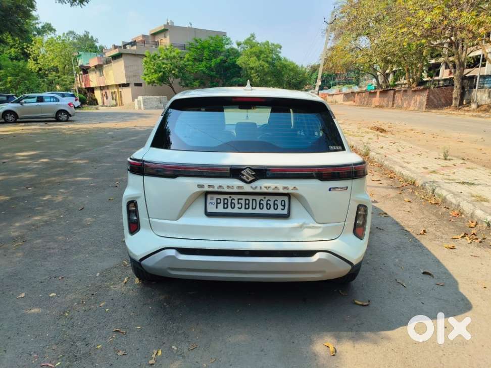 Maruti Suzuki Grand Vitara 1.5 Sigma Smart Hybrid, 2022, Petrol