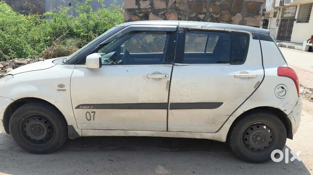 Maruti Suzuki Swift 2010