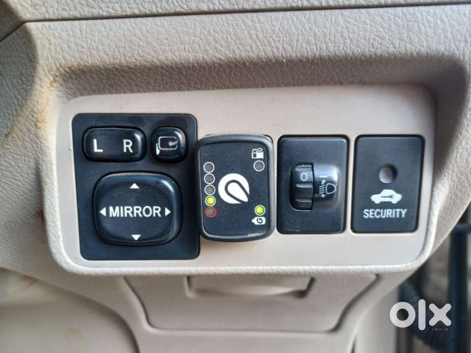 Toyota Corolla Altis 1.8 G Cng, 2011, Cng & Hybrids