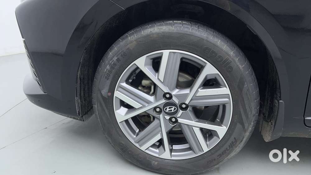 Hyundai Verna 1.5 Sx (o) Petrol Mt, 2023, Petrol