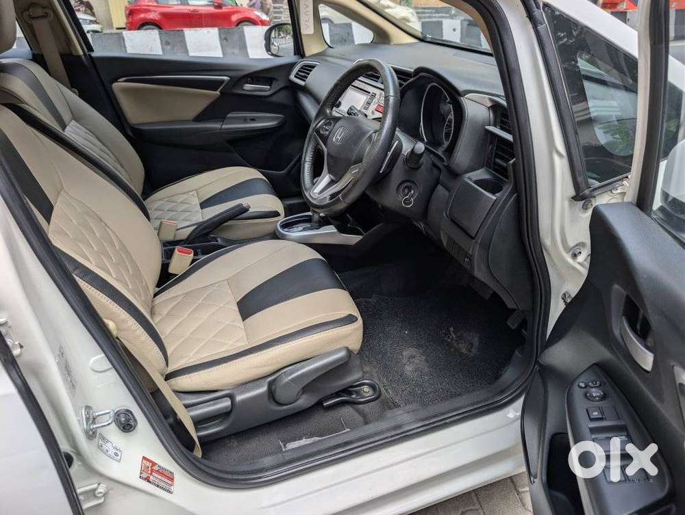 Honda Jazz V Automatic, 2015, Petrol