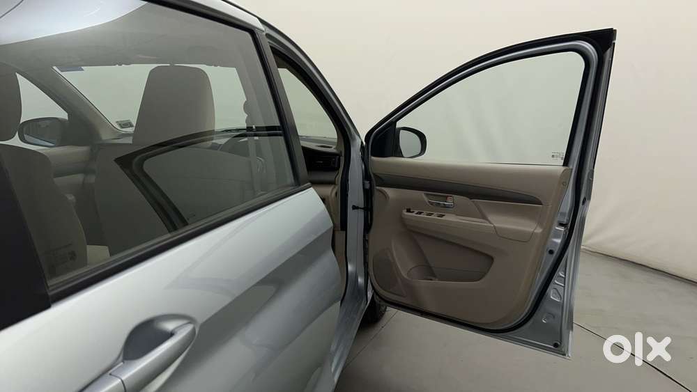 Maruti Suzuki Ertiga Vxi At, 2023, Petrol