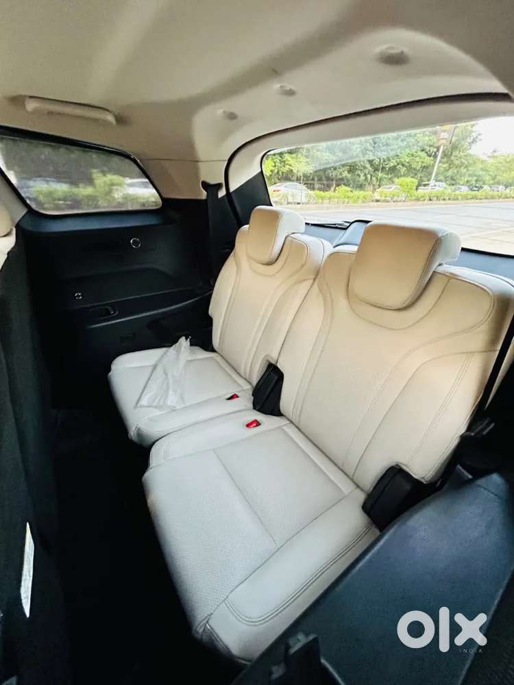 Mahindra Xuv700 2.2 Ax 7 Diesel At Str, 2023, Diesel