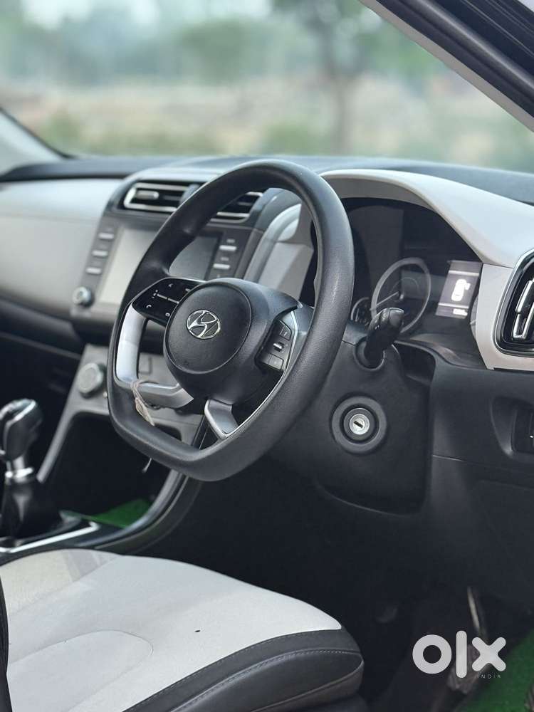 Maruti Suzuki Vitara Brezza 1.5 Vxi, 2025, Petrol
