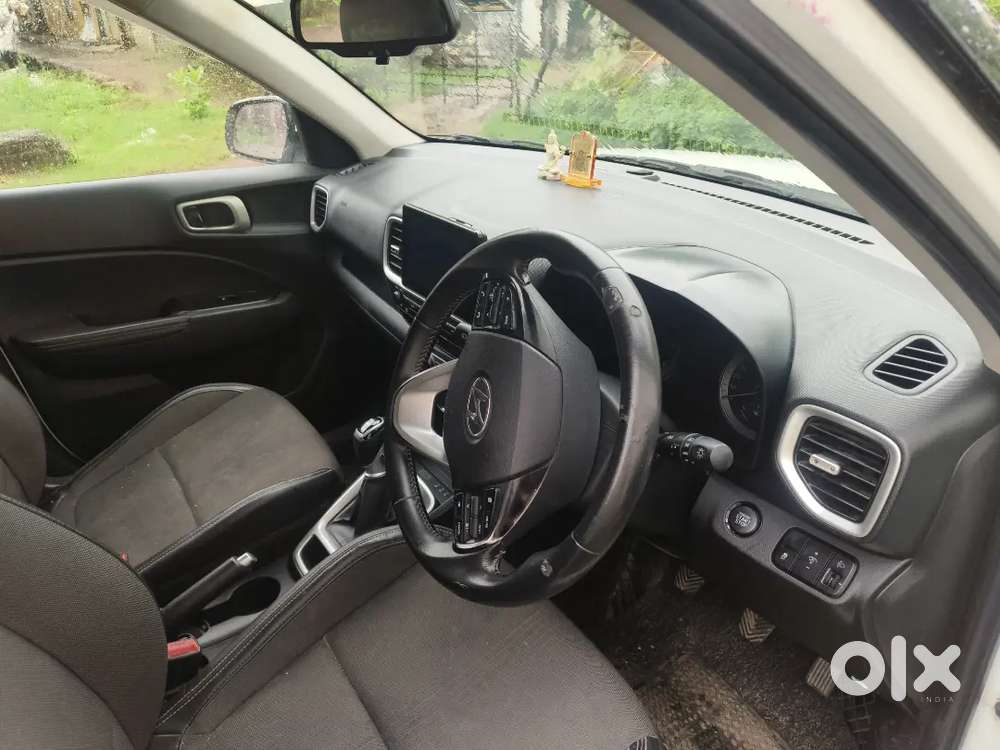 Hyundai Venue 2019 Manual